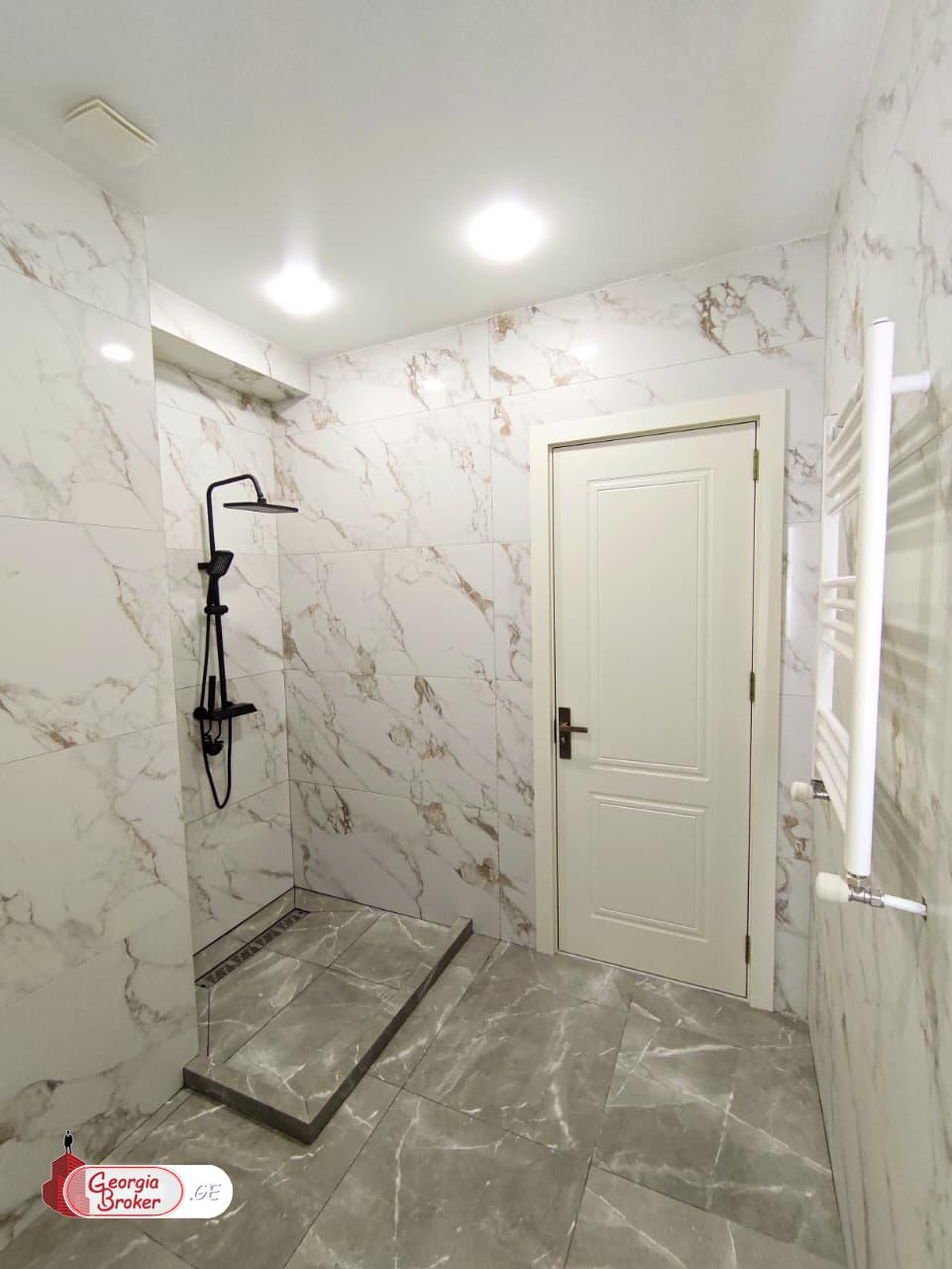 იყიდება ახალი გარემონტებული 2 ოთახიანი ბინა